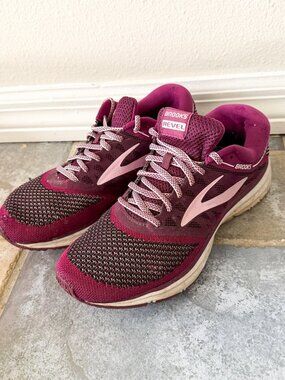 Brooks Revel Running Shoes Womens 9.5 Purple Pink Berry Athletic Sneakers